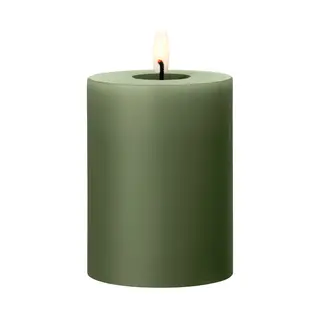 Ester & Erik - Stolpkaars 10cm Green Soil Led - Kaarsen