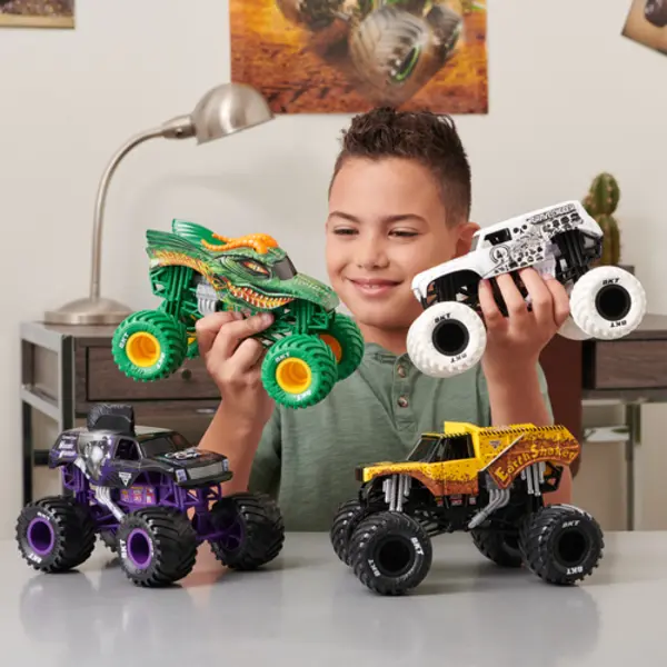 Spin Master Monster Jam - True Metal - Megalodon - Speelgoedvoertuig - Schaal 1:24 thumbnail