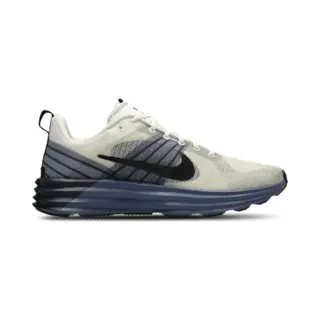 Nike Sneakers Maat Eur 42