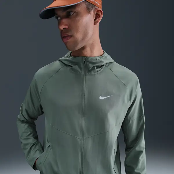 Nike Miler Repel Hardloopjack Voor Heren - Grijs thumbnail