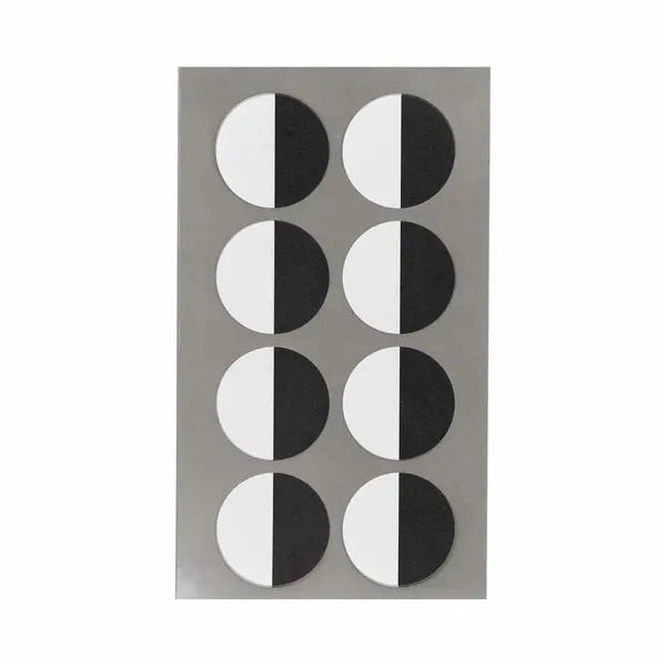 Rico Design Hobby Stickers - 32x Stuks - Rondjes Zwart/wit - Sticker Etiketten - D25 Mm - Oogjes - Kantoor - Scrapbook - Knutselmateriaal thumbnail