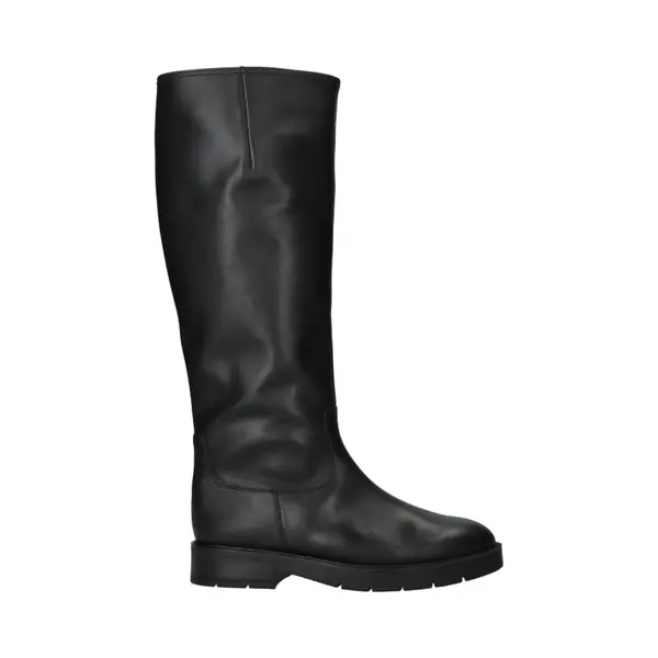 Gabor Stiefel thumbnail