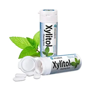 Miradent Xylitol Zahnpflegekaugummi Pfefferminze Dose 30 Stück (1 X 30 G) | Erfrischender Geschmack | Zuckerfrei | Vegan | Kariespräventiv | Für