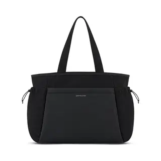 Kapten & Son Hellvi Large All Black Umhängetasche In Schwarz