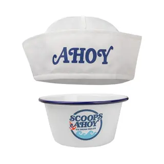 Cinereplicas Stranger Things Scoops Ahoy Ijscoupe Met Matrozenhoed Wit