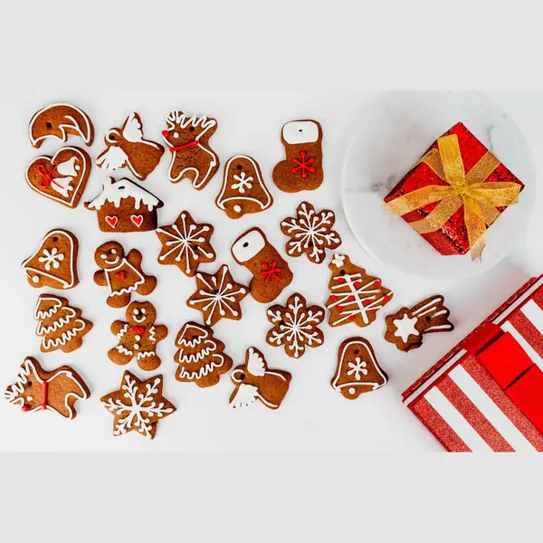 ZijTak - Uitsteekvorm - 26 Stuks - Kerst - Hert - Winter - Kerstman - Sneeuwman - Huis - Cadeau - Gingerbread Man - Kerstbal - Klokken - Kerstmuts - thumbnail