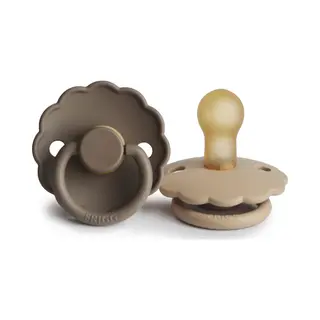 Frigg Daisy Latex Pacifier Pack Of 2 | Natural Rubber Soother Dummy | Bpa-Free | Made In Denmark | Symmetrical Cherry Shaped Nipple