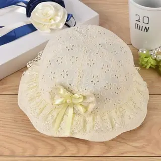 Schattige Vakantie Zonnehoed Creme Broderie / Kant – Zomerhoedje Strik Met Pareltje Achter | Baby – Peuter – Kinderen | 0 - 3 Jaar | Uv Werend |
