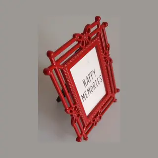 BestelEenKado.nl Met Dit Fotolijstje Van Kunststof Kunt U Uw Favoriete Foto / Afbeelding Op Een Mooie Plaats Zetten. Er Past Een Afbeelding In Met De Maat Van Een