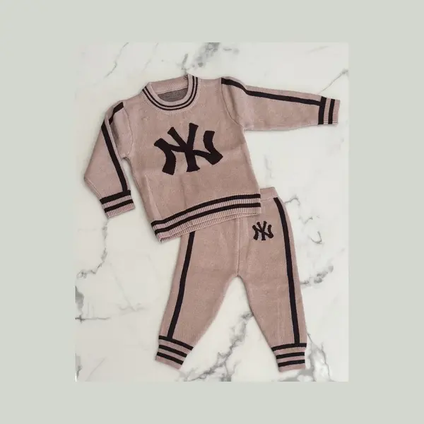 Stoere Gebreide Baby & Peuter Kledingset "Beige", Verkrijgbaar In De Maten 74 T/m 92 thumbnail