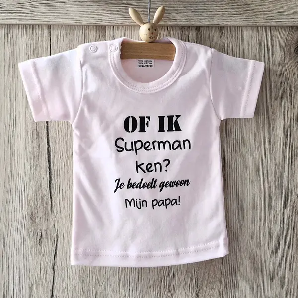 Baby Shirtje Tekst Of Ik Superman Ken? Je Bedoelt Gewoon Mijn Papa! | Korte Mouw | Roze | Maat 56 | Cadeau Eerste Vaderdag Mijn Papa Is De Beste thumbnail