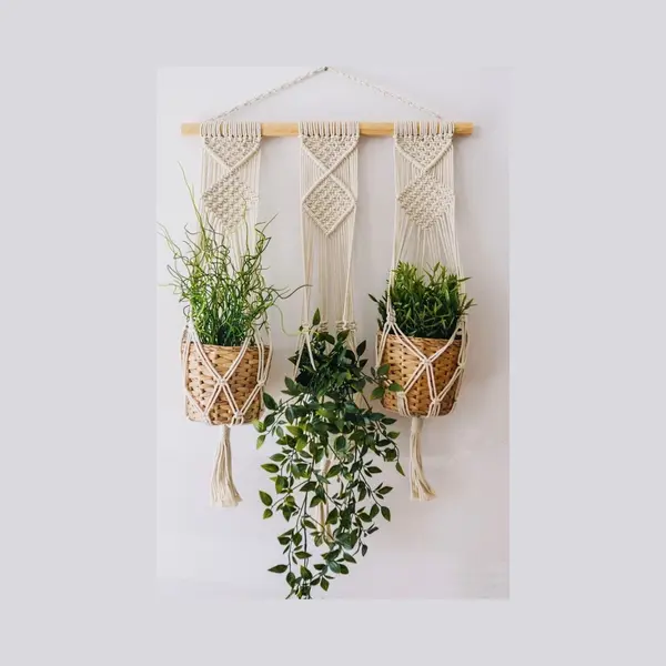 Vilta Life - Macramé Touwhanger - Macramé Drievoudige Bloempot - Plantenhanger Macramé - Handgemaakt - Plantenpot Ophangen - Planthanger - Bloempot thumbnail