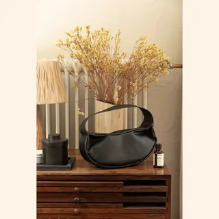 Monk & Anna Geldbeutel Isamu Bag - Black
