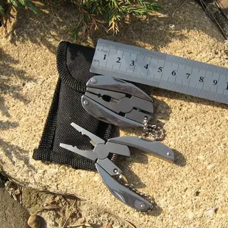 Multitool - All In One - Combinatietang - Schroevendraaier - Kruiskop - Platkop - Zakmes - Vijl - Reparatieset - Schroevendraaierset