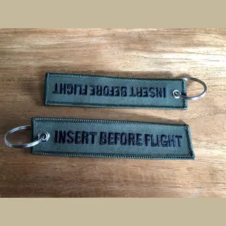 Remove Before Flight serie Insert Before Flight Sleutelhanger