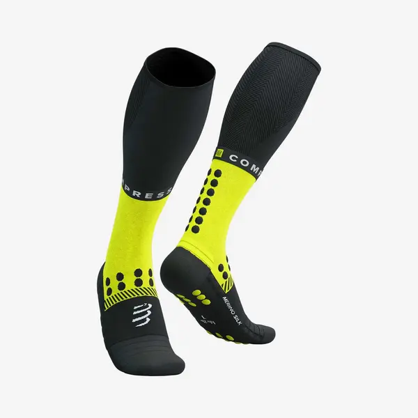 Compressport Full Socks Winter Run - Black/Safe Yellow - Compressiesokken thumbnail