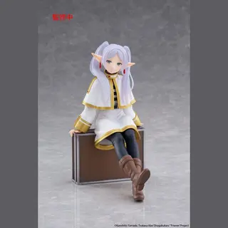 Taito Prize Frieren, Beyond Journey's End Pvc Statue Desktop Cute Figure Frieren Trunk Case Ver. 13 Cm Beeld