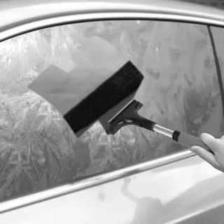 Carpoint CPT1723215 Ice Scraper And Squeegee