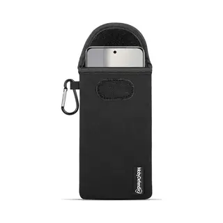 MobyDefend Hoesje - Geschikt Voor Xiaomi 15 Ultra - Neopreen Pouch Met Karabijnhaak - Insteek - Riemlus - Zwart