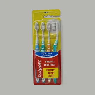 Colgate Tandenborstel Family Pack 4 Stuks - Extra Clean Compact - Soft