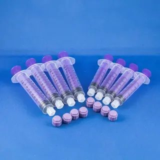 Enfit Colostrum / Moedermelk Voedingsspuit (en) Met Afsluitdop Set - 8 Stuks - 5ML - 10ML
