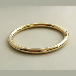 Christian Geel Gouden Bangle Rond Model