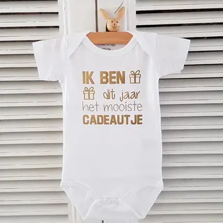 Baby Rompertje Met Tekst Cadeau Liefste Mama Papa Ik Ben Dit Jaar Het Mooiste Cadeautje 2025 2026 | Korte Mouw | Wit Goud | Maat 50/56 Geboorte