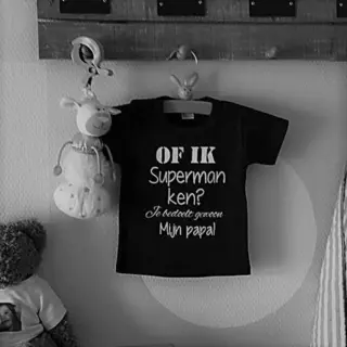 Shirtje Tekst Of Ik Superman Ken? Je Bedoelt Gewoon Mijn Papa! | Korte Mouw | Zwart | Maat 56 |cadeau Eerste Vaderdag Mooiste Babyshirt Kindershirt