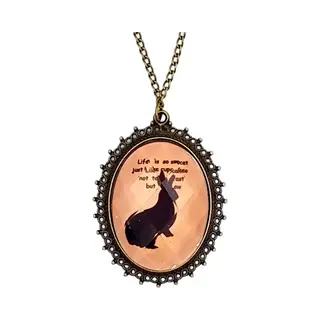 Rhylane – Lange Ketting 70 Cm – Print Konijn – Vintage Design Roze Hanger – 5 X 4 Cm