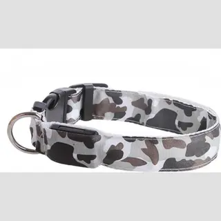 New Age Devi - Led-hondenhalsband - Verlichte Halsband - Maat M - Hondenriem - Camouflageprint