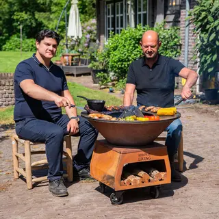 RJRoyal Living Bbq Plancha Grill Brasero Vuurschaal Cortenstaal Met Grote Wielen, Houtopslag En Bakplaat Ø80cm Vuurkorf Tuinhaard