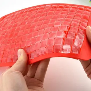 Arnillo - Ijsblokjesvorm - 160 Kleine Ijsblokjes - Ijsblokjesvorm Silicone - Bpa Vrij - Ijsblokjeshouder - Rood