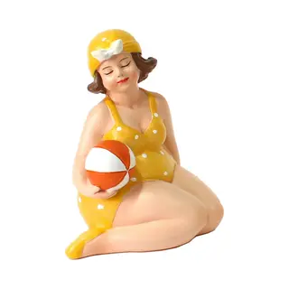 Gerkimex Home Decoratie Beeldje Dikke Dame - Zittend - Geel Badpak - 11 Cm