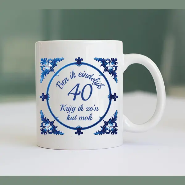Hospitrix Kut Mok - Eindelijk 40 Jaar - Grappige Mok - Cadeau Verjaardag - Cadeau Mok thumbnail