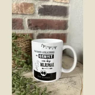 Creaties Van Hier - Mok - 40 Jaar In Dienst - Jubileum - Bedankt - Keramiek - 325 Ml