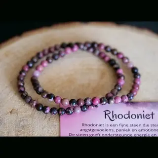 GemsByShy Rhodoniet Armband 4mm - Edelsteen - Perfect Cadeau Voor Vrouwen - Inclusief Uitleg - Spiritueel - Rhodonite - Stress - Paniek - Angst - Moeilijke