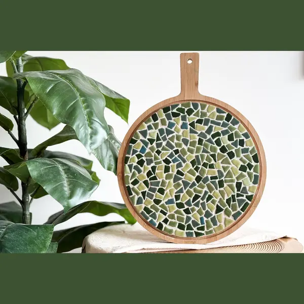 Little Creations Mosaik Servierbrett Rund | Diy Bastelset Erwachsene | Gestalte Deine Eigene Servierplatte | 39 Cm Lang En 30 Cm Breit | Vielseitige thumbnail
