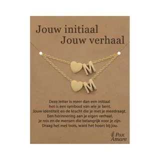 Letter M Ketting + Armband Set Op Cadeau Kaartje - Jouw Initiaal, Jouw Verhaal - Goudkleurig Stainless Steel - Initiaal & Hartje Hanger - Pax Amare