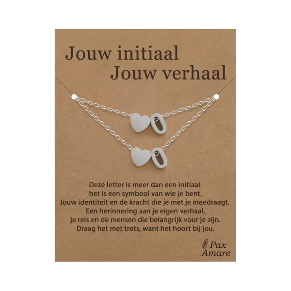 Letter O Ketting + Armband Set Op Cadeau Kaartje - Jouw Initiaal, Jouw Verhaal - Zilverkleurig Stainless Steel - Initiaal & Hartje Hanger - Pax Amare thumbnail