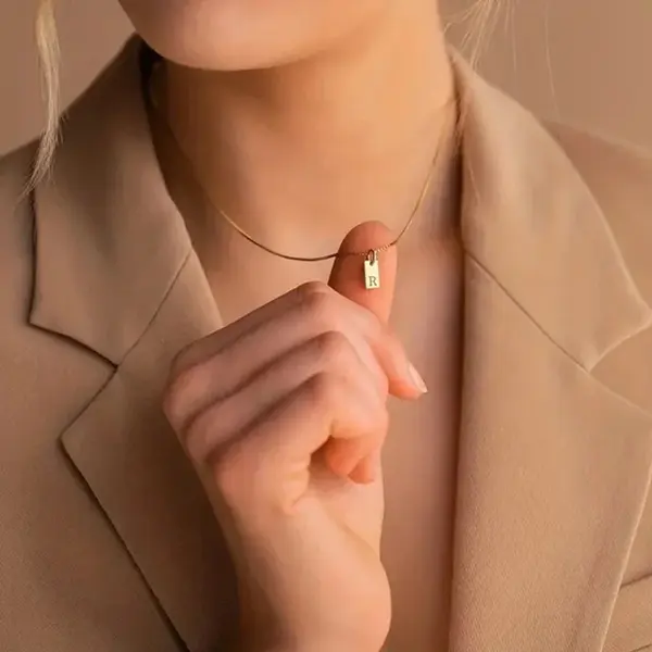 The Jewellery Salon Ketting Met Initiaal - Stainless Steel - Letter B - Minimalistisch Sieraad - Waterproof - Fijne Damesketting - thumbnail