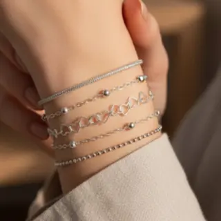 Nuvex Set Van 5 Zilverkleurige Armbanden Voor Dames – Fijne Schakelarmbanden Met Hartjes, Bolletjes En Gedraaid Patroon – Minimalistische Dames