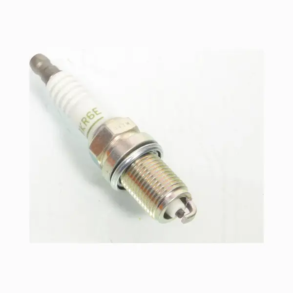 Bougie D'allumage Ngk Pour Auto BKR6E / 6962 / Par 10 Neuf thumbnail