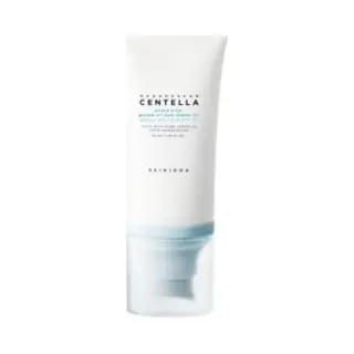 SKIN1004 - Madagascar Centella Hyalu-Cica Water-Fit Sun Serum Uv Otc Version - Sonnenserum