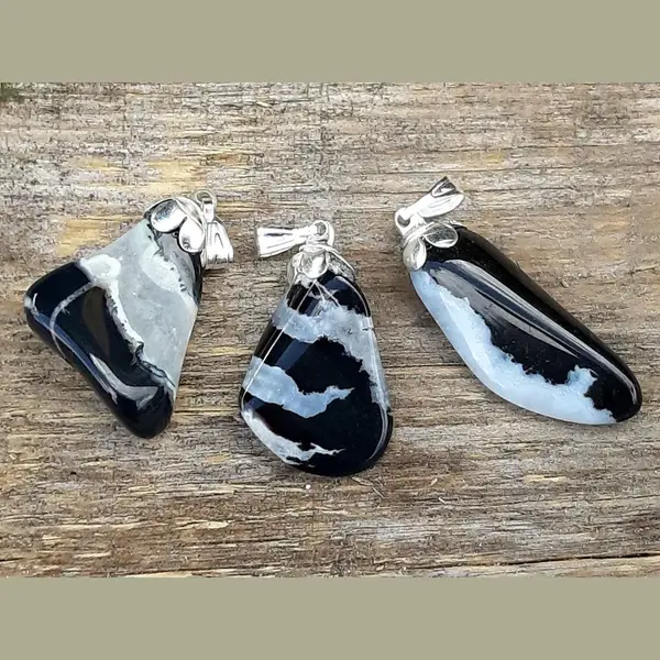 Transaxle 'De Kristalmijn' Edelsteen Sardonyx Hanger thumbnail