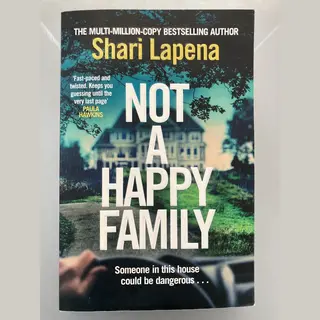 Isbn Not a Happy Family boek Detective Engels Paperback 368 pagina's