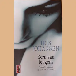 Iris Johansen Kern Van Leugens / Poema Thriller