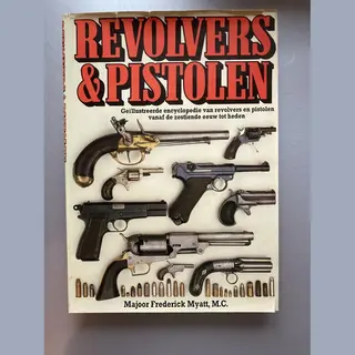 Myatt Revolvers & Pistolen