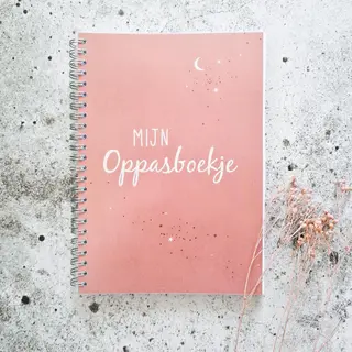 Fien & Feau Oppasboekje | Invulboek | Wire-o | Heelal Roze | Heen- En Weer Boekje