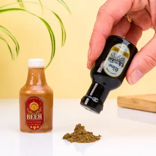 Out Of The Blue Peper En Zout Stel - Bier En Wijn Drank Flesjes - Keramiek - Cadeau Setje