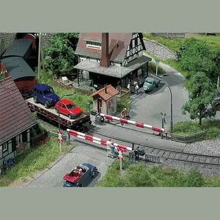 Faller Beschrankter Bahnübergang